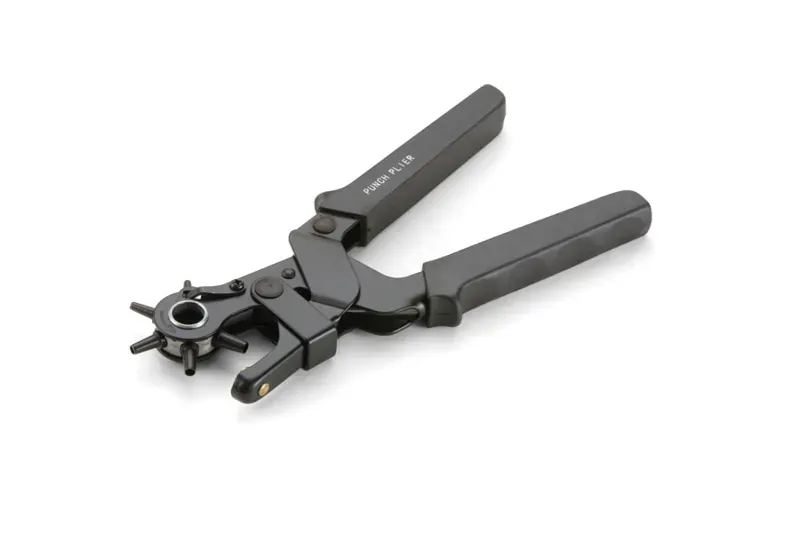 Shires One Size Deluxe Punch Pliers In Black